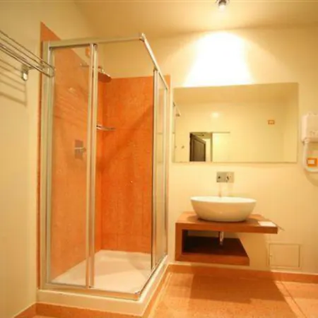 イル キオストロ デル カルミネ 4* シエーナ