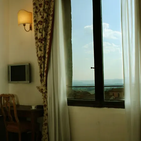 Il Chiostro Del Carmine