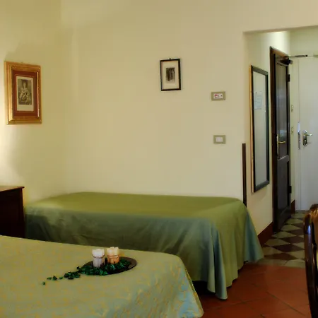 Hotel Il Chiostro Del Carmine 4*