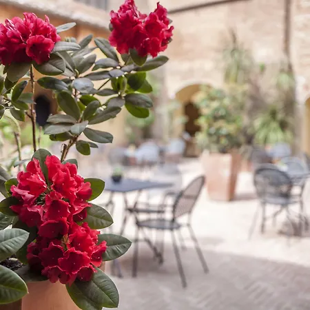 Il Chiostro Del Carmine Готель 4*