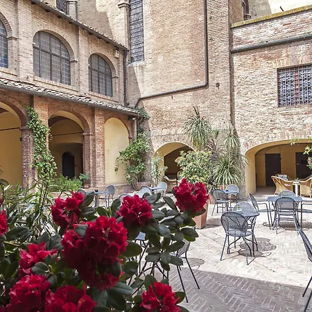 Il Chiostro Del Carmine Готель Сієна