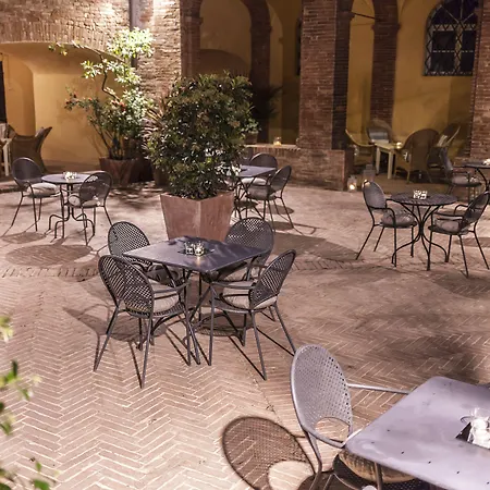 Hotel Il Chiostro Del Carmine