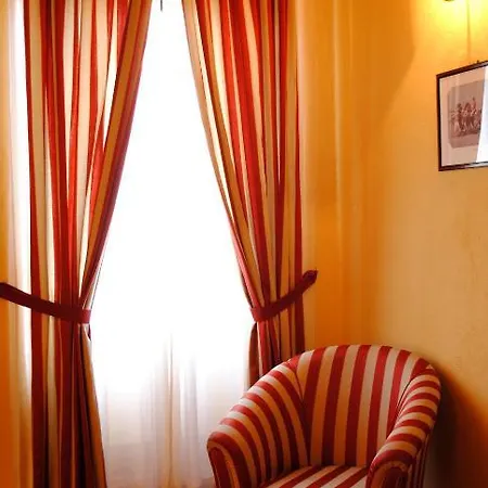 Il Chiostro Del Carmine 4* Sienne