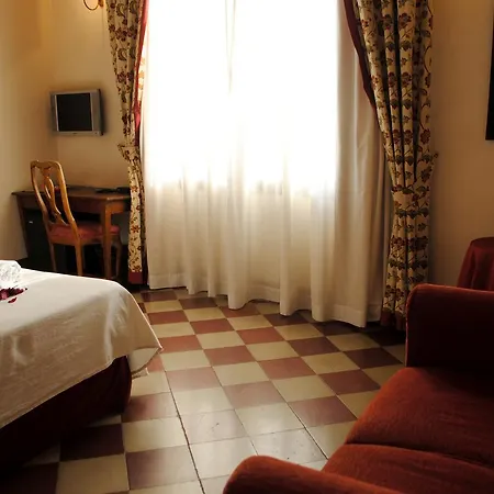 Il Chiostro Del Carmine Hotel