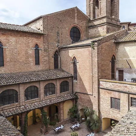 Il Chiostro Del Carmine 4* Sienne