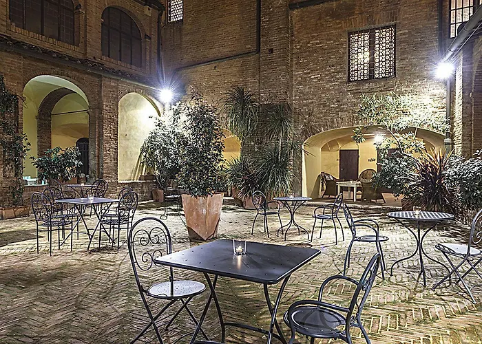 Il Chiostro Del Carmine 4*