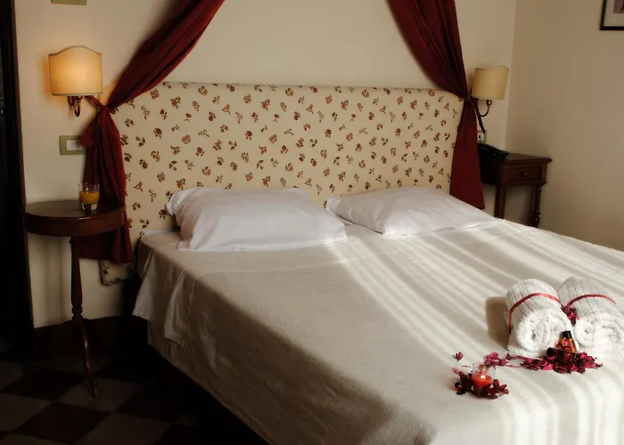 Il Chiostro Del Carmine Hotel