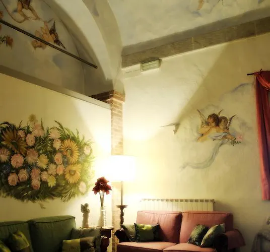 Hotel Il Chiostro Del Carmine 4*