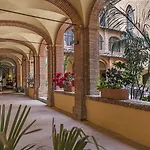 Il Chiostro Del Carmine Siena