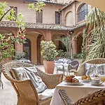 Hotel Il Chiostro Del Carmine 4*