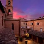 Il Chiostro Del Carmine Siena