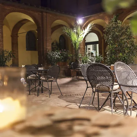 Il Chiostro Del Carmine 4* Siena