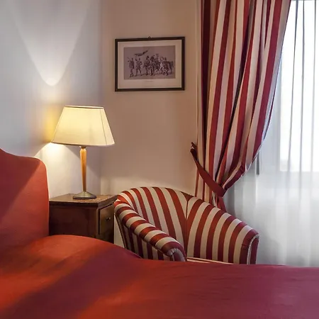 Hotel Il Chiostro Del Carmine 4*