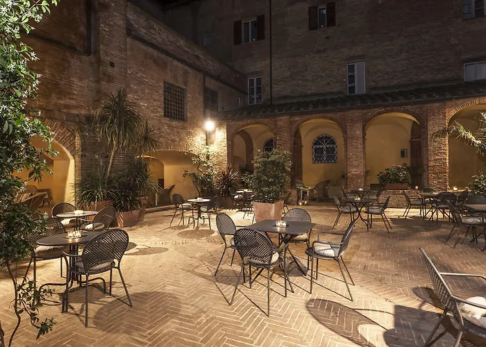 Il Chiostro Del Carmine Hotel