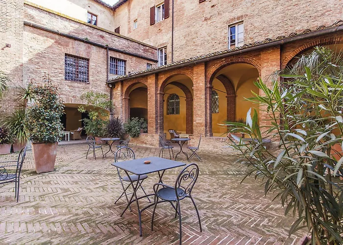 Hotel Il Chiostro Del Carmine